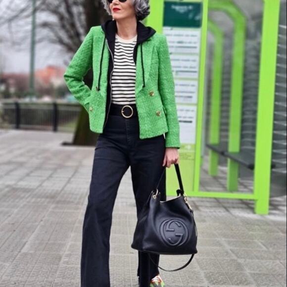 Zara Kate Middleton Textured Tweed Boucle Apple Green Gold Button Cropped Blazer - Picture 7 of 14